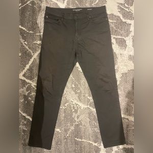 Banana Republic Men’s Slim Fit Pants 33x32